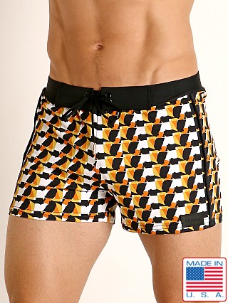 Model in print Sauvage Como Italia Mid-Century Modern Swim Short