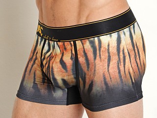 Model in tiger ombre print Skull & Bones Trunk