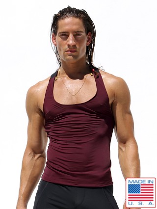 Model in maroon Rufskin Joel Anatomic Stretch Cycle Sport Tank Top