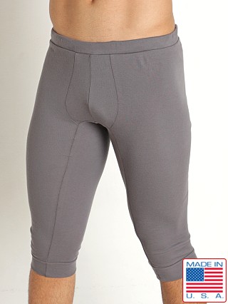 Model in steel grey Go Softwear Santa Fe 3/4 Lounge Pant