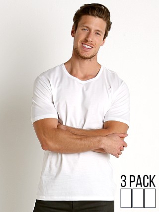 Model in white Hugo Boss 100% Cotton T-Shirt 3-Pack