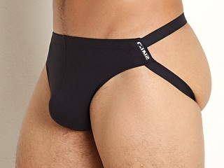 Model in black C-IN2 Nu Jock