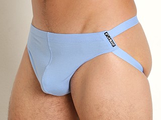 Model in basile blue C-IN2 Nu Jock