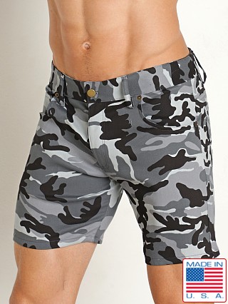 Model in night camo LASC Stretch Twill 5-Pocket 6" Camo Shorts Night