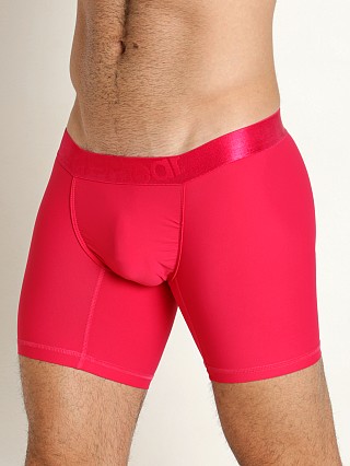 Model in raspberry Ergowear FEEL XX Midcut