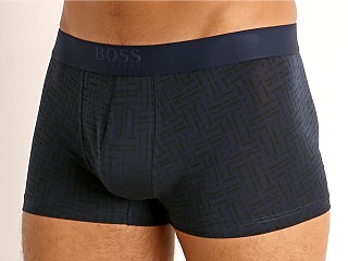 Model in navy Hugo Boss Minimal Trunk