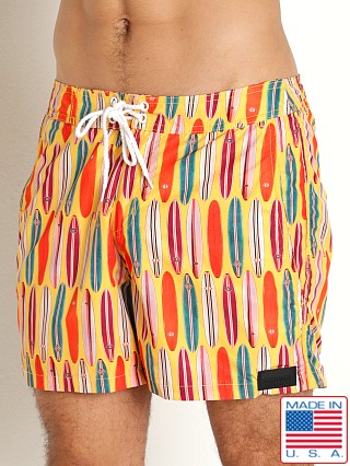 Model in mango surf boards Sauvage 14" Surf Short