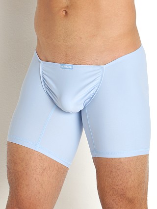 Model in sky blue Ergowear FEEL GR8 Midcut