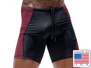 Model in mahogany Rufskin Split Perforated Mesh Cycle Short