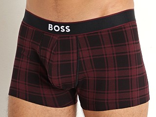 Model in burgundy Hugo Boss Trunk 24 Print