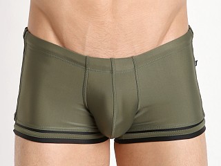 Model in olive/black Tulio Sailor Pouch Trunk