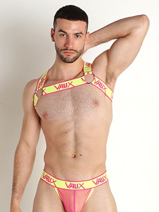 Model in fuchsia Vaux Supernova Harness