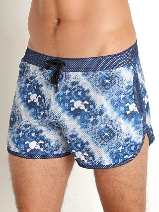 Model in print Skull & Bones Indigo Bandana Mesh Short