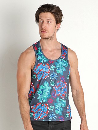 Model in print Skull & Bones Large Floral Grey Tank Top