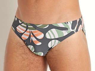 Model in volcanic ash Speedo Eco Flex Beachstar 2" Swim Brief