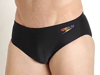 Model in anthracite Speedo Eco Endurance Pride One Brief