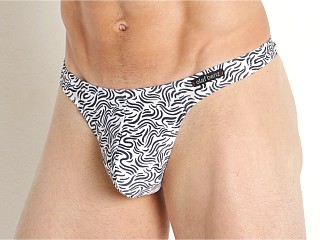 Model in maze grey Olaf Benz Blu 2251 Swim Thong