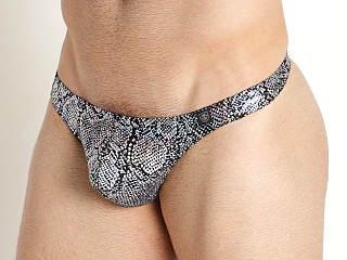 Model in silver TOF Paris Splendid Swim Thong