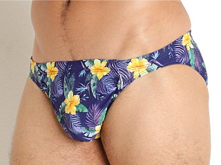 Model in hawaiian Ergowear FEEL Swim Bikini