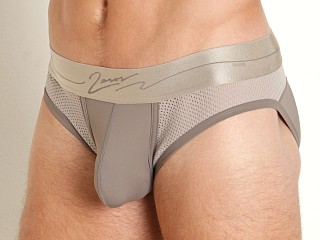 Model in string brown 2eros Aktiv Boreas Brief