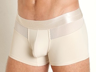 Model in whitecap grey 2eros Aktiv Boreas Trunk