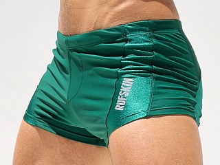 You may also like: Rufskin Powell Matte and Shiny Nylon Sport Short Kelly Green