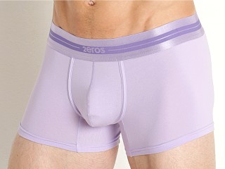 Model in pastel lilac 2EROS Athena CURV Pouch Trunk