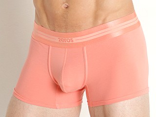 Model in peach amber 2EROS Athena CURV Pouch Trunk